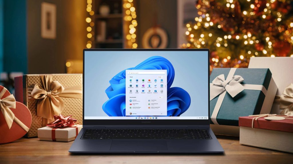 christmas laptop computer
